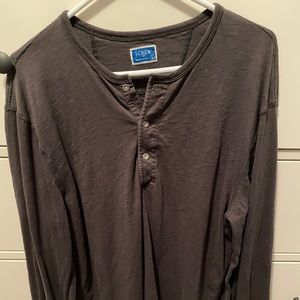 Men’s long sleeve Henley